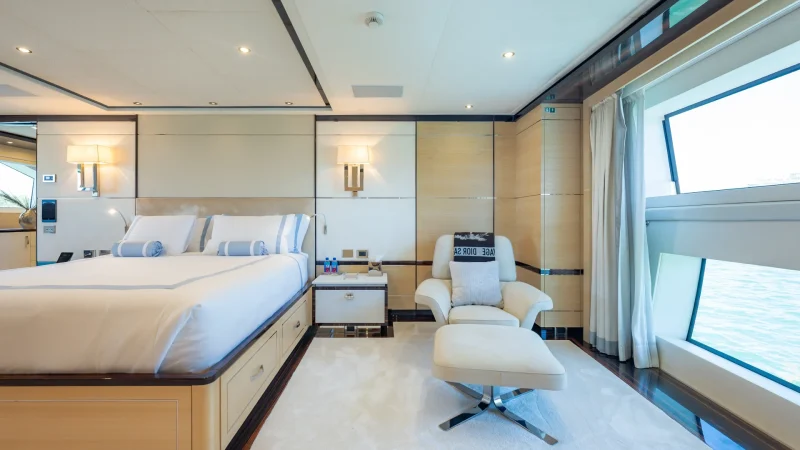 Master Stateroom to Port