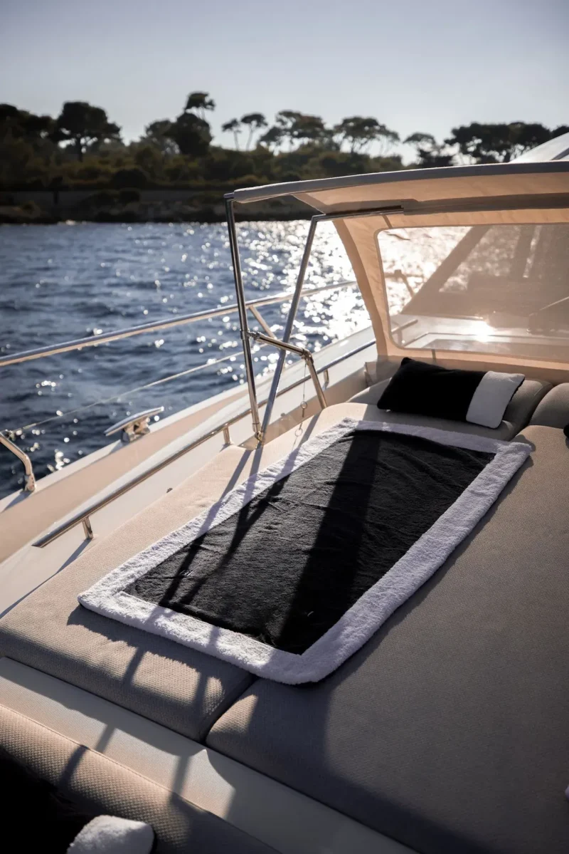 APOLLONIA FOREDECK