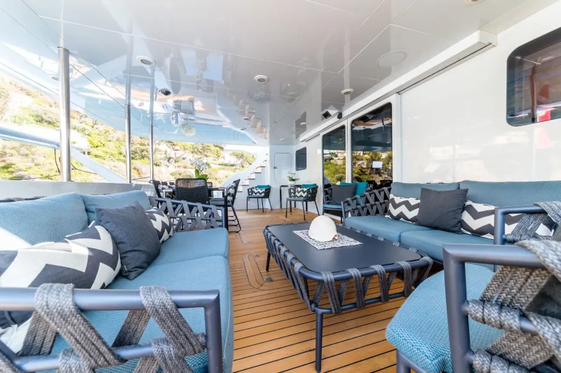 S/Y ALLURES Aft Seating