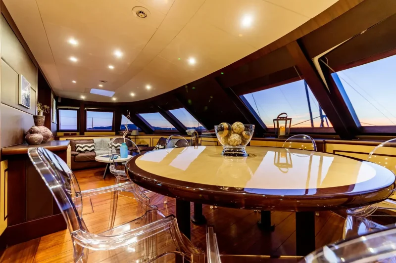 S/Y ALLURES Main Salon & Dining