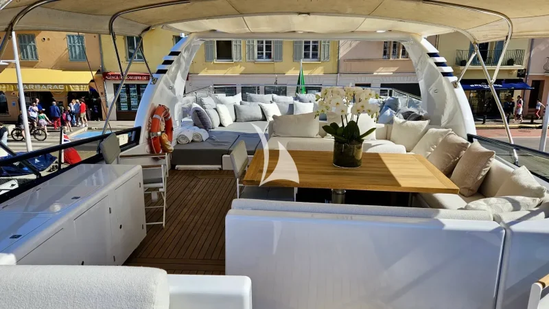 Flybridge
