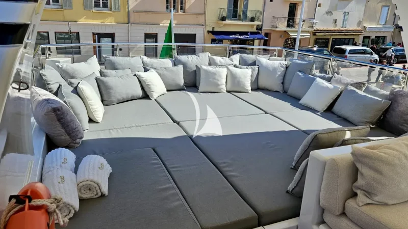 Flybridge