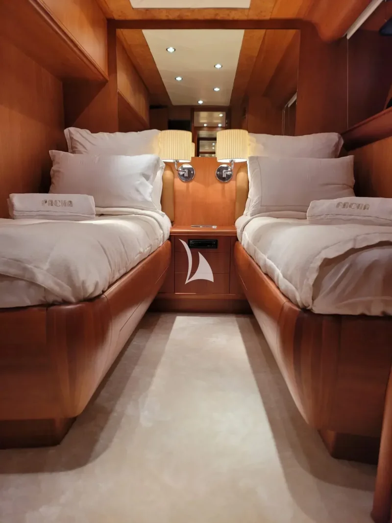 Twin Cabin