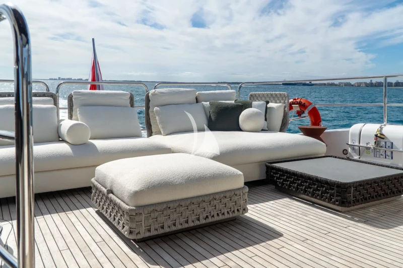 Sundeck seating