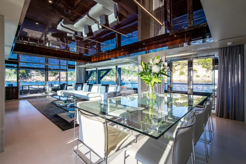 Main Salon Dining Area