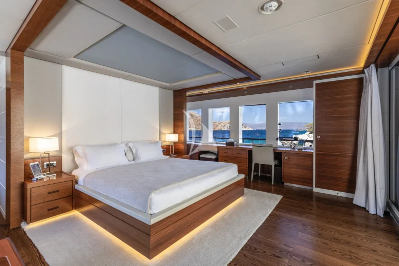 MASTER CABIN