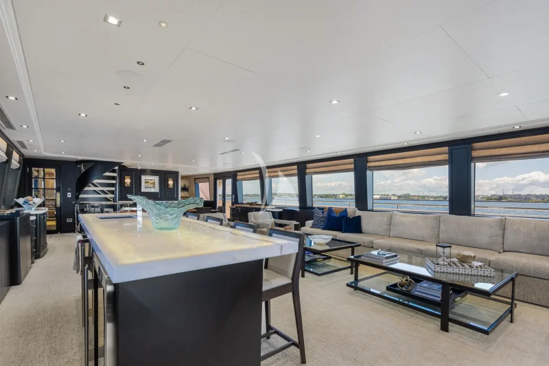 SALON BAR SEATING