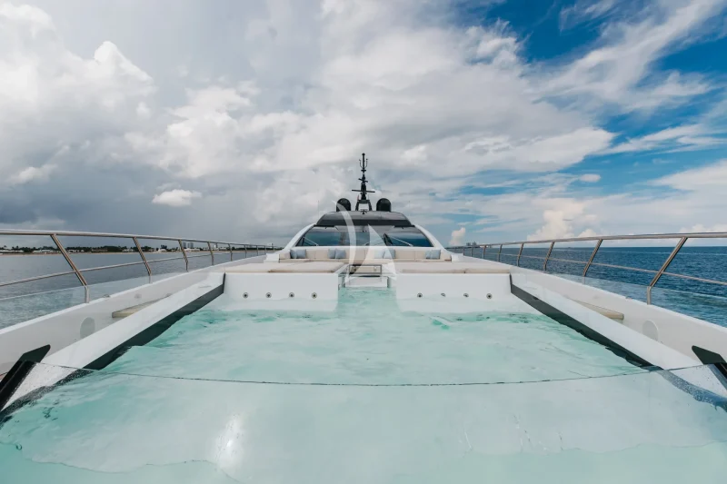Foredeck - Pool