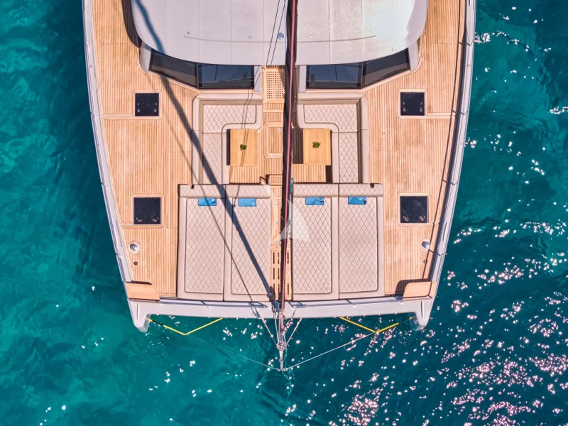FORE DECK SUNBATHING PADS