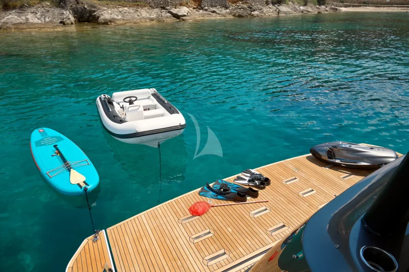 M-Y Aglaya Stern and Watertoys 