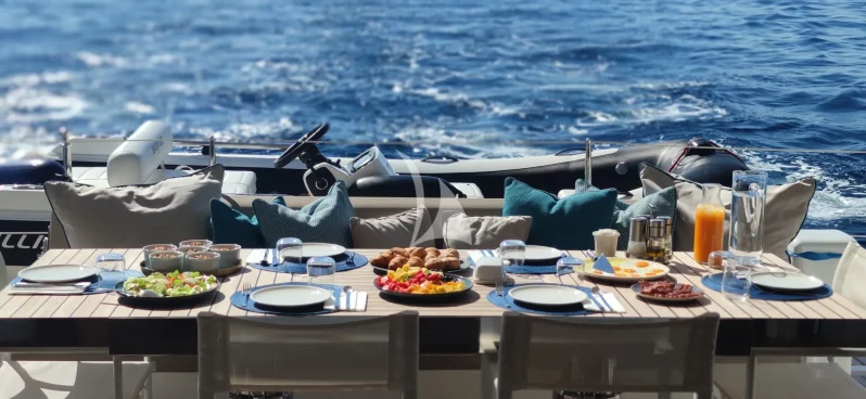 Dining setup