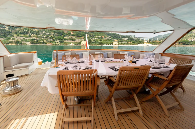 GITANES AFT DECK