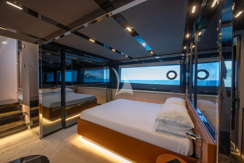 SPACE COWBOY - Owner's Stateroom