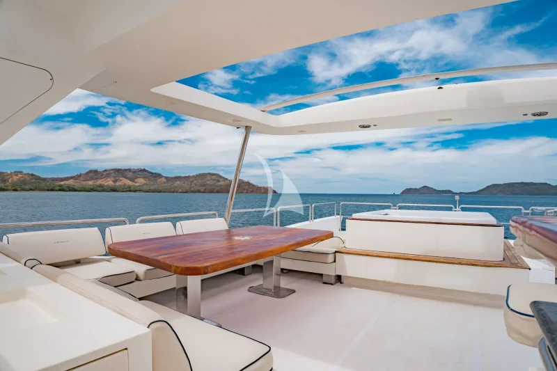 Sun deck