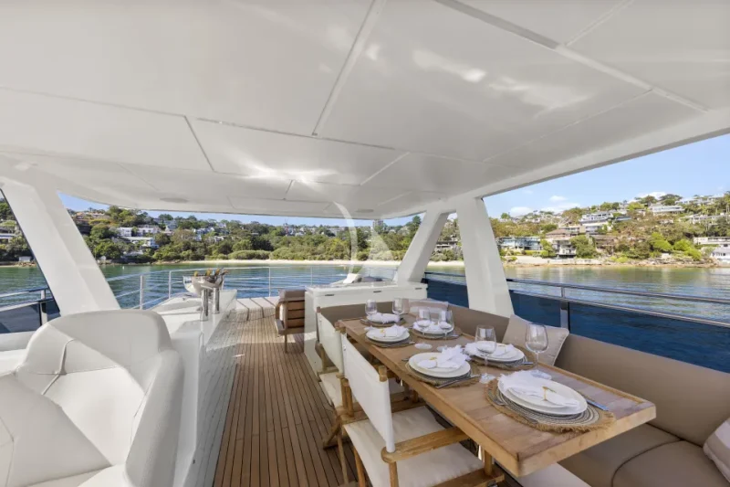 SUN DECK DINING