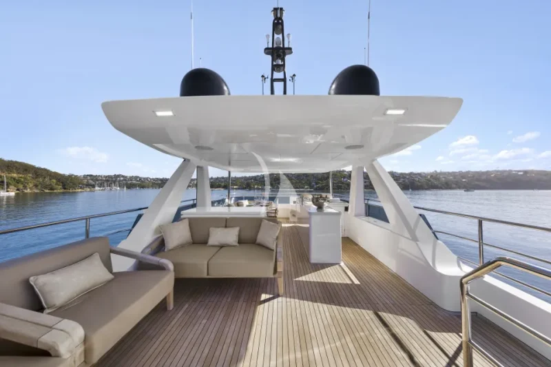 SUN DECK + BAR