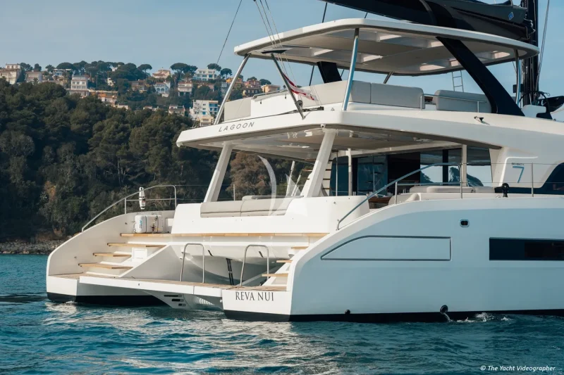 REVA NUI - Aft view
