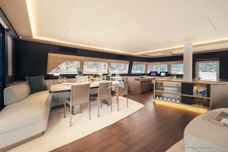 REVA NUI - Spacious salon