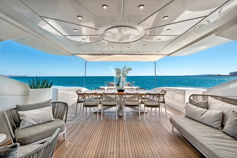 MRS GREY - aft deck
