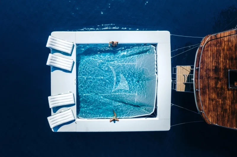 Anti jellyfish pool