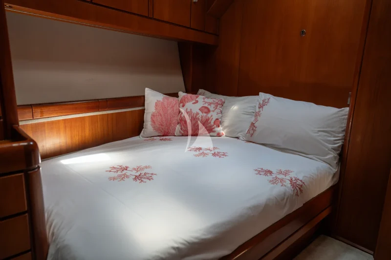 Double Cabin