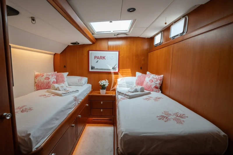 Twin Cabin