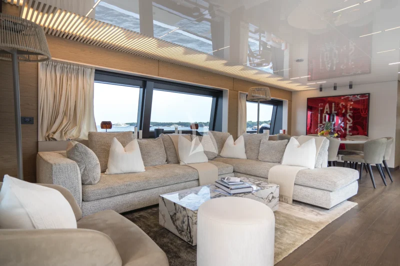 ASTONSEA (EX NINETEEN 42)