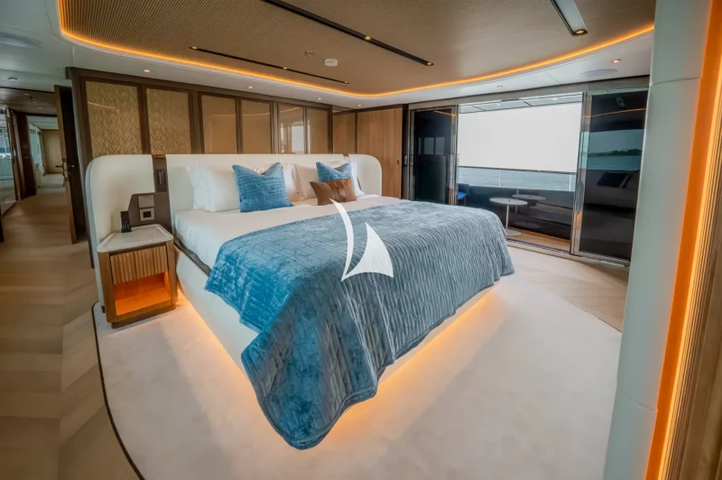 SUZIE Q - Majesty 145 Primary Suite