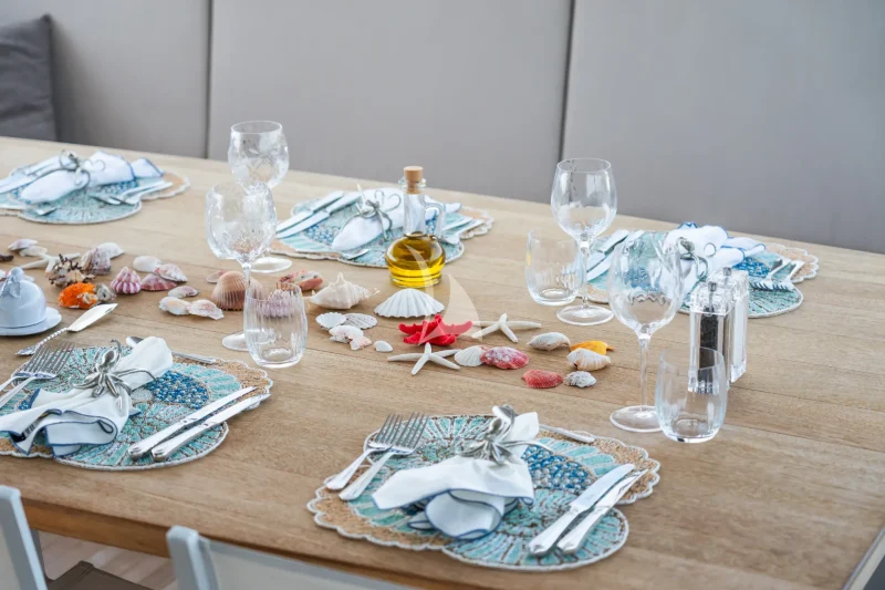 Table setting