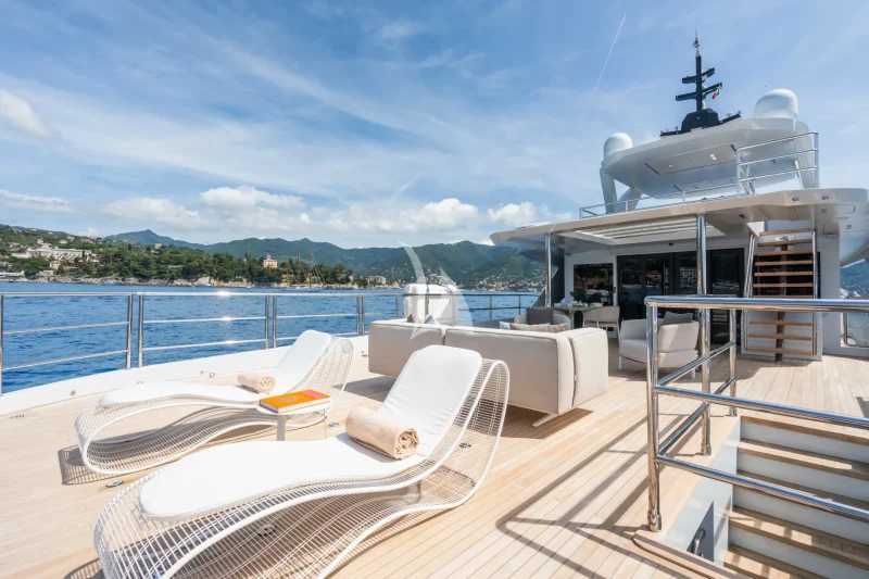 Sun deck 