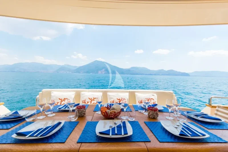 Table setting