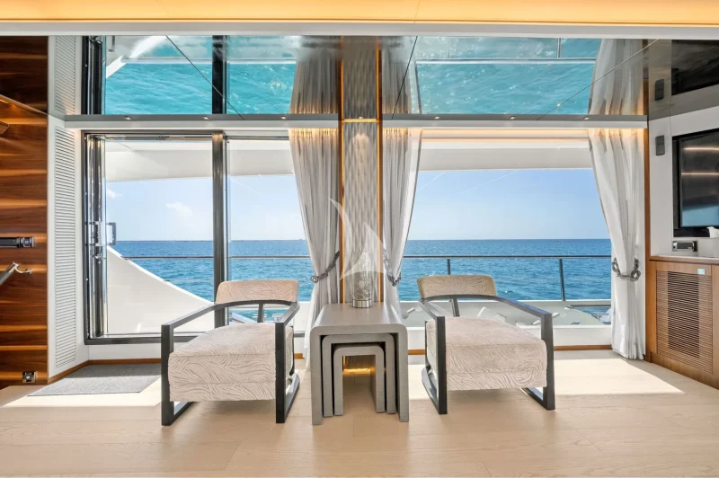 Salon Starboard looking out