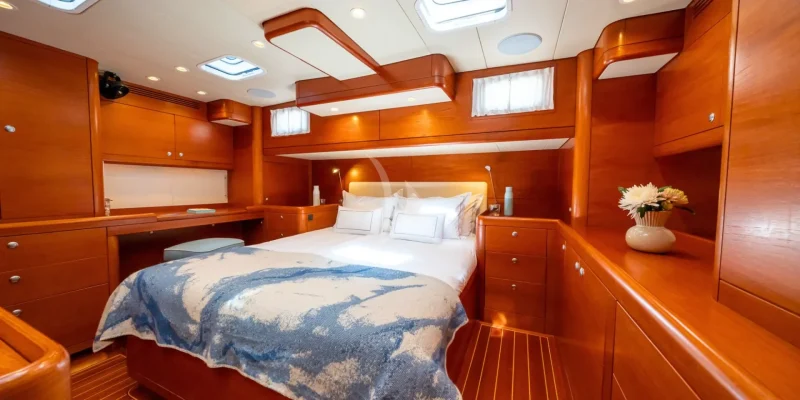STELLA OF RORC - Master Cabin