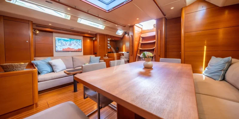 STELLA OF RORC - Saloon