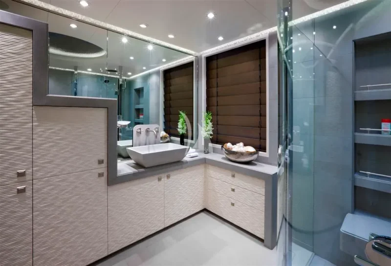 2 Master Ensuites