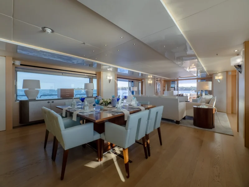 Main deck dining area 