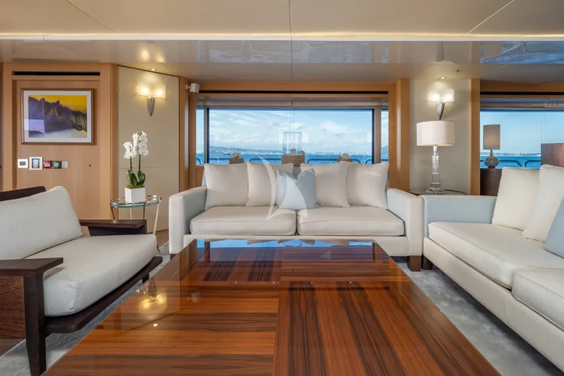 Main deck salon