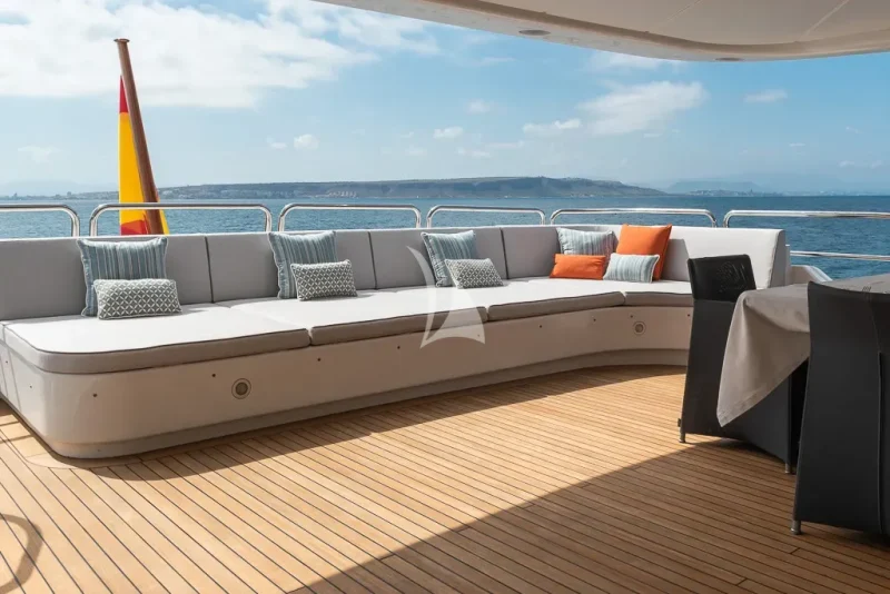 Upper Deck Aft Seating
