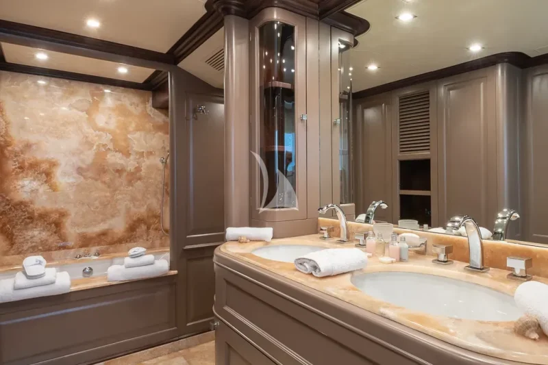 Master Suite Bathroom