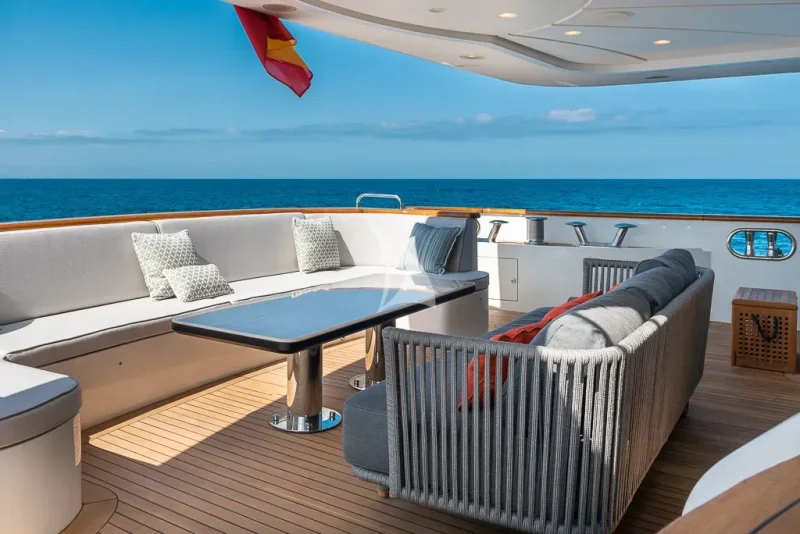 Main Deck Aft Seating