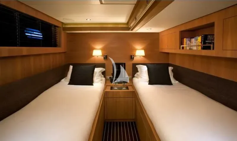 Twin cabin