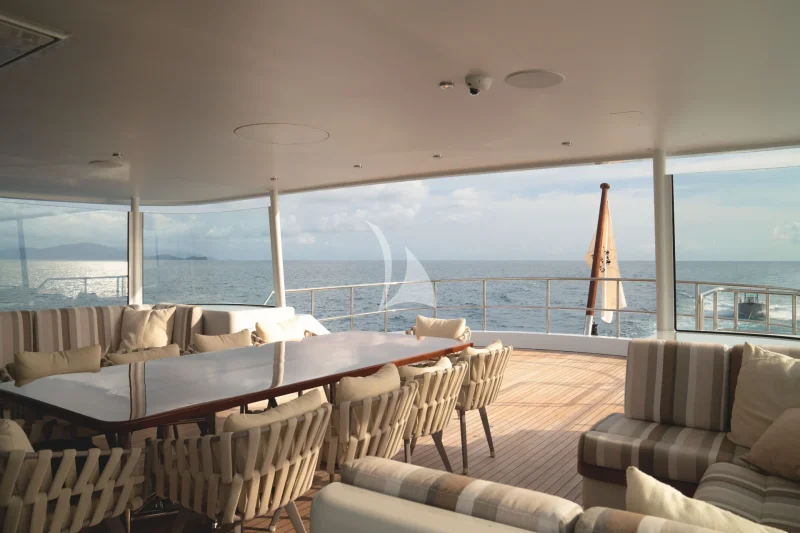 BELUGA |  Al Fresco Upper Deck Dining