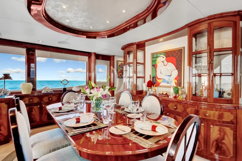 Dining Detail