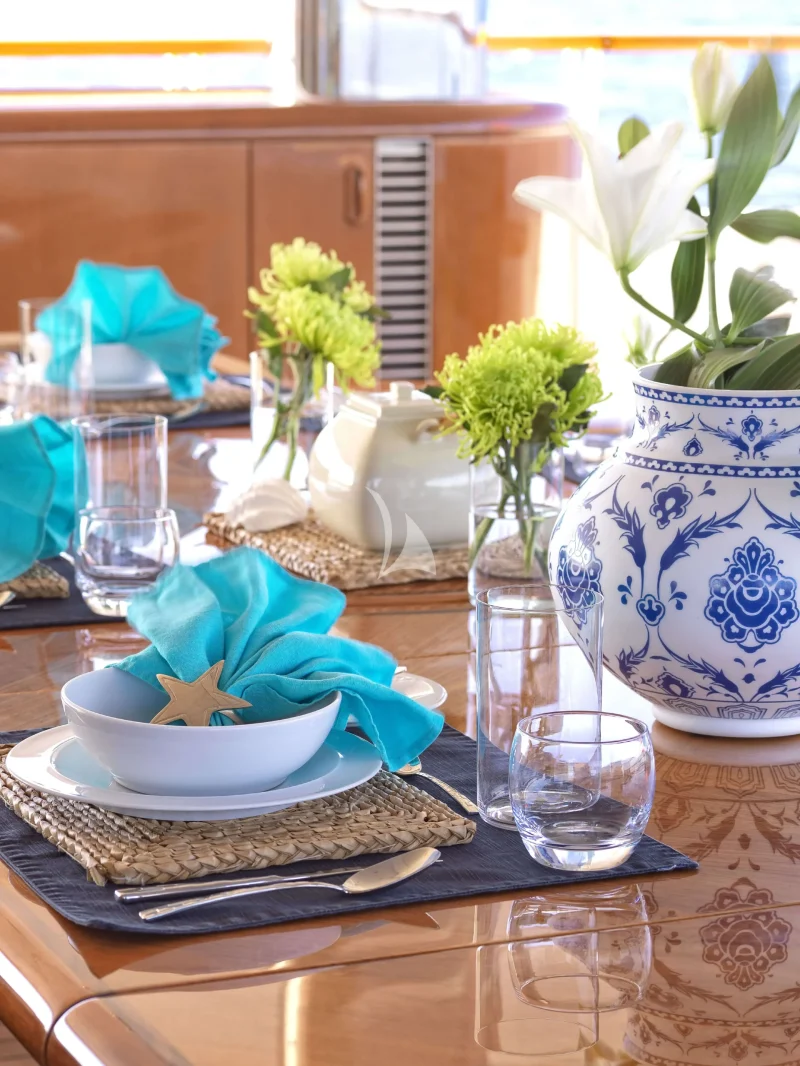 Upper deck dining 