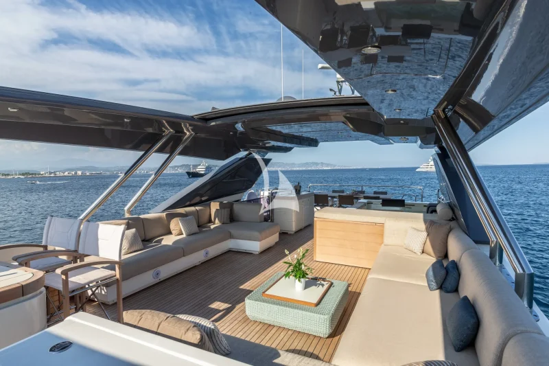 Flybridge