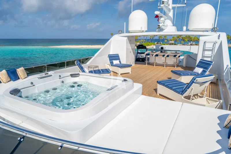 Flybridge deck