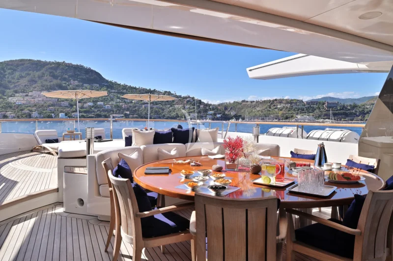 Sun deck dining area