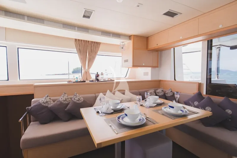  Main Saloon