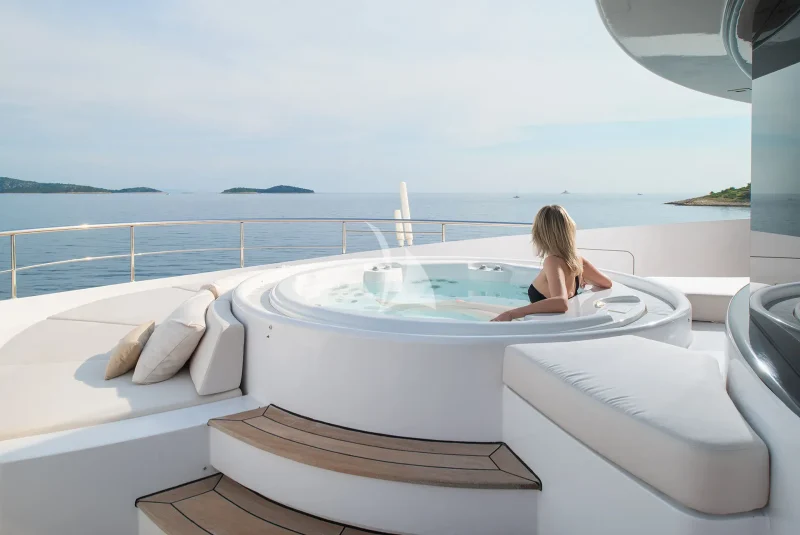 Sun deck jacuzzi