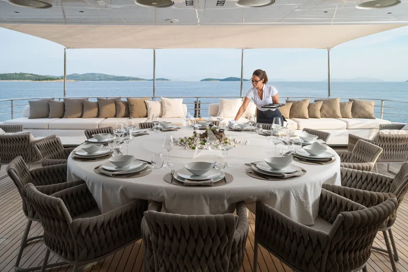 Bridge deck aft dining